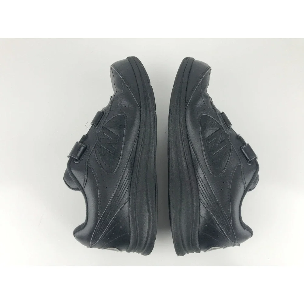 New Balance model 577
